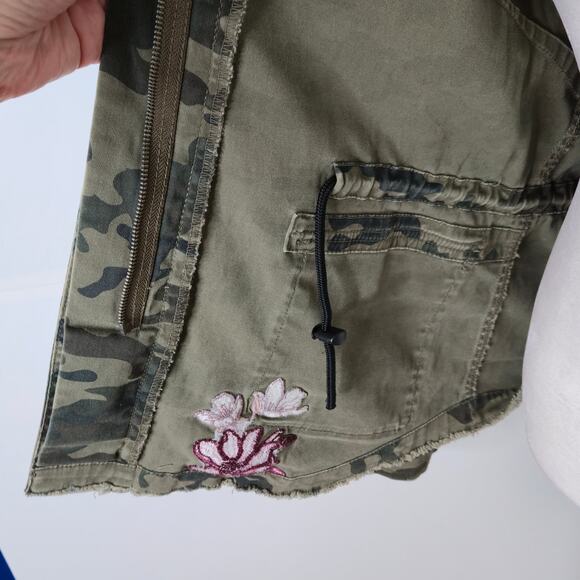 Lane Bryant EUC camo floral full zip embroidered cotton jacket 14/16 green pink - Picture 7 of 17